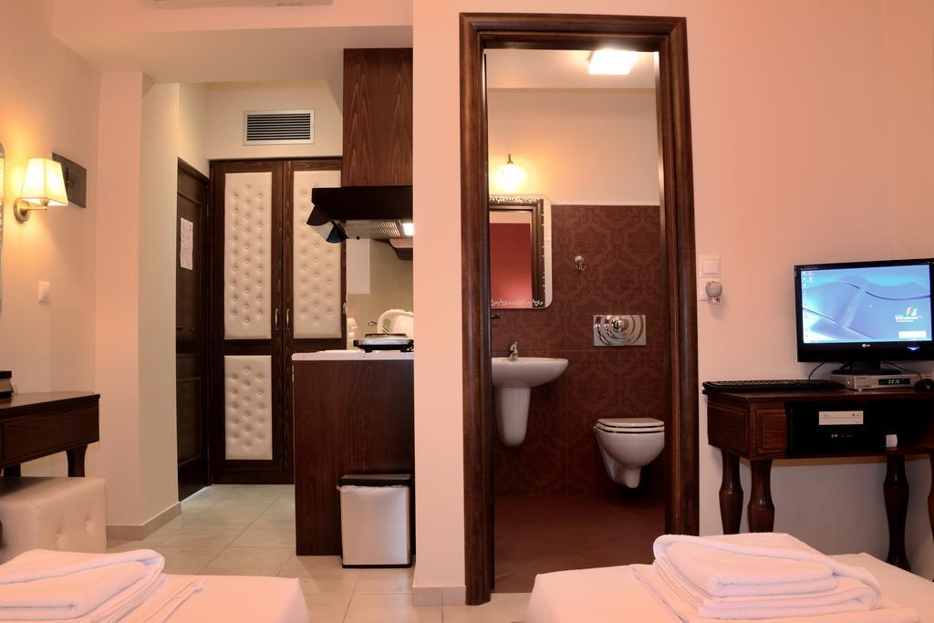 Corali Studios Palaiochora Habitación foto