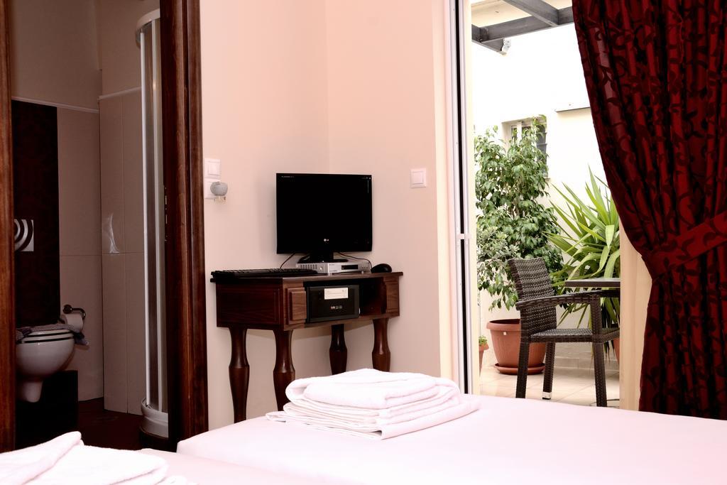 Corali Studios Palaiochora Habitación foto